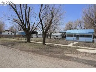 90 W Adams St, Huntington, OR 97907 - Image #1