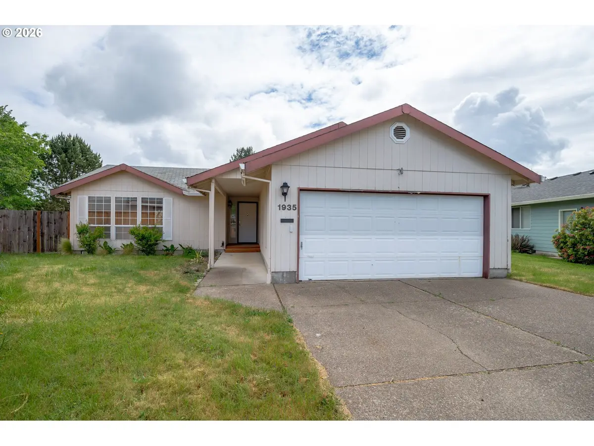 1935 SW Oleander Ct, McMinnville, OR 97128 - #1