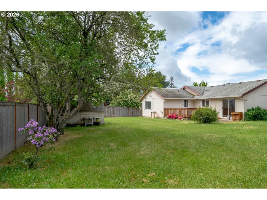 1935 SW Oleander Ct, McMinnville, OR 97128 - #3