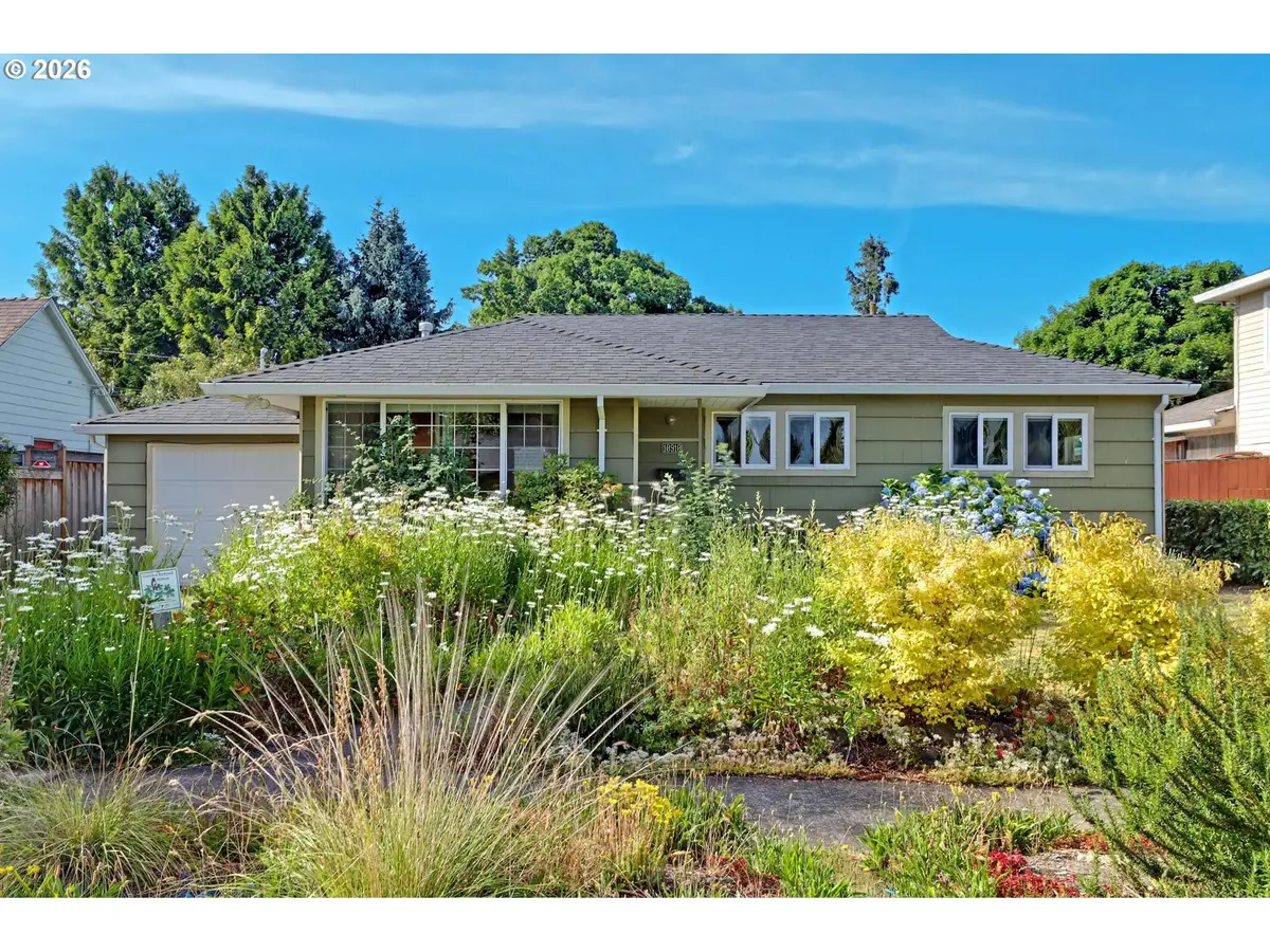 10910 NE Eugene St, Portland, OR 97220 - #1
