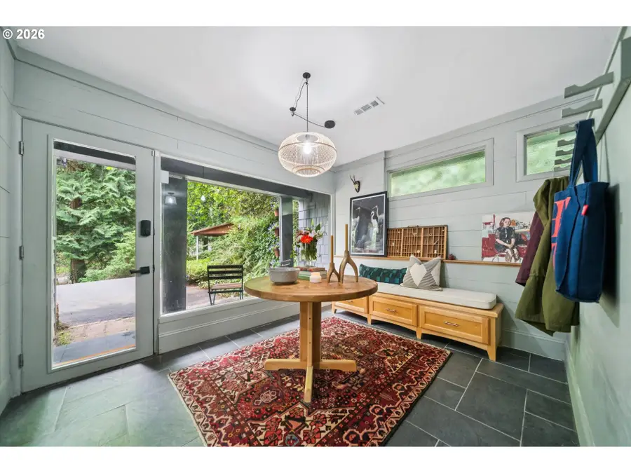 2453 Marylhurst Dr, Northwest Clackamas, OR 97068 - #2