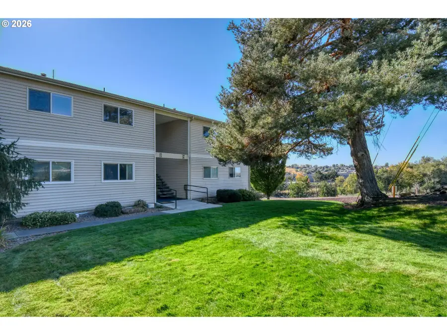 1900 NW Carden Ave #22, Pendleton, OR 97801 - #3