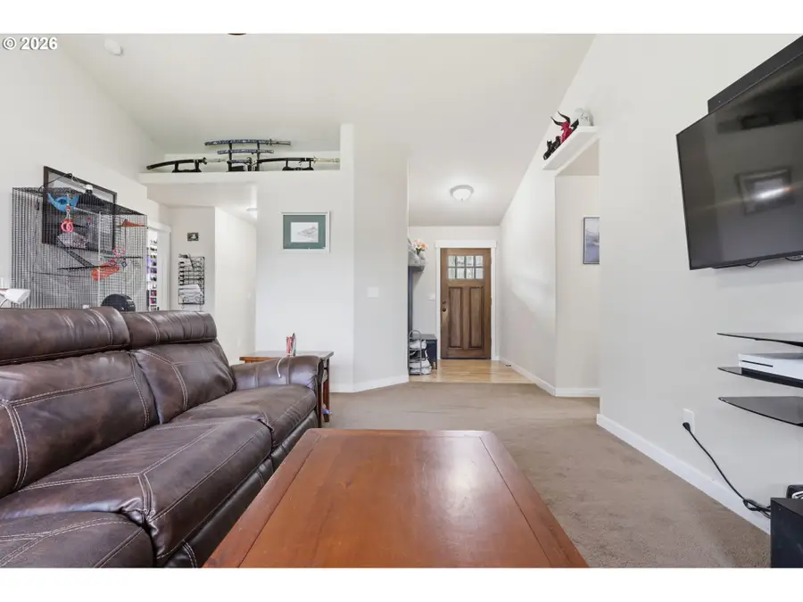 948 Salamander Rd, Jefferson, OR 97352 - #2