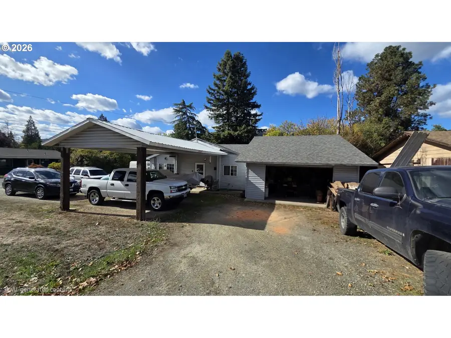 303 Walnut St, Tri City, OR 97457 - #3