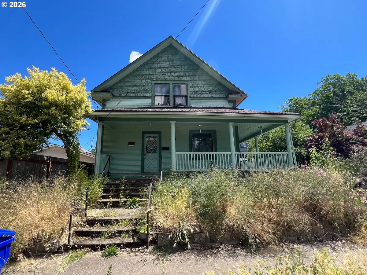 4904 NE 12th Ave, Portland, OR 97211 - #1