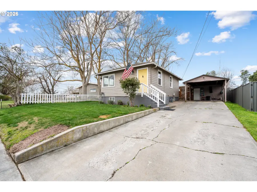 235 NW Butte Dr, Hermiston, OR 97838 - #2