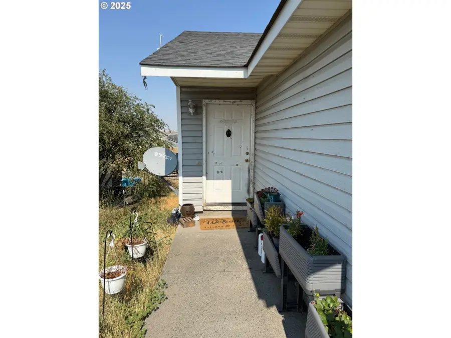1109 SW Nye Ave, Pendleton, OR 97801 - Image #2