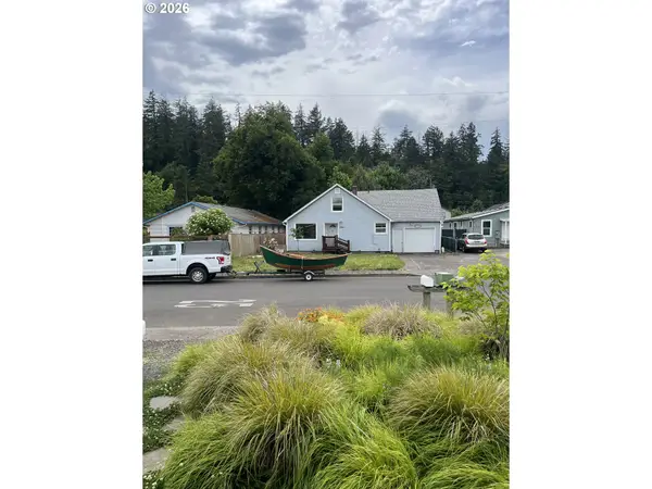 1016 Water St, Springfield, OR 97477