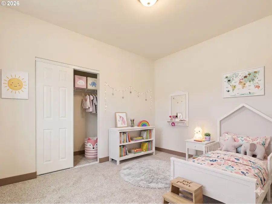 320 Riverwood Ct, Umatilla, OR 97882 - #2