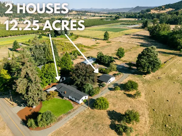 710 Cleveland Rapids Rd, Roseburg, OR 97471