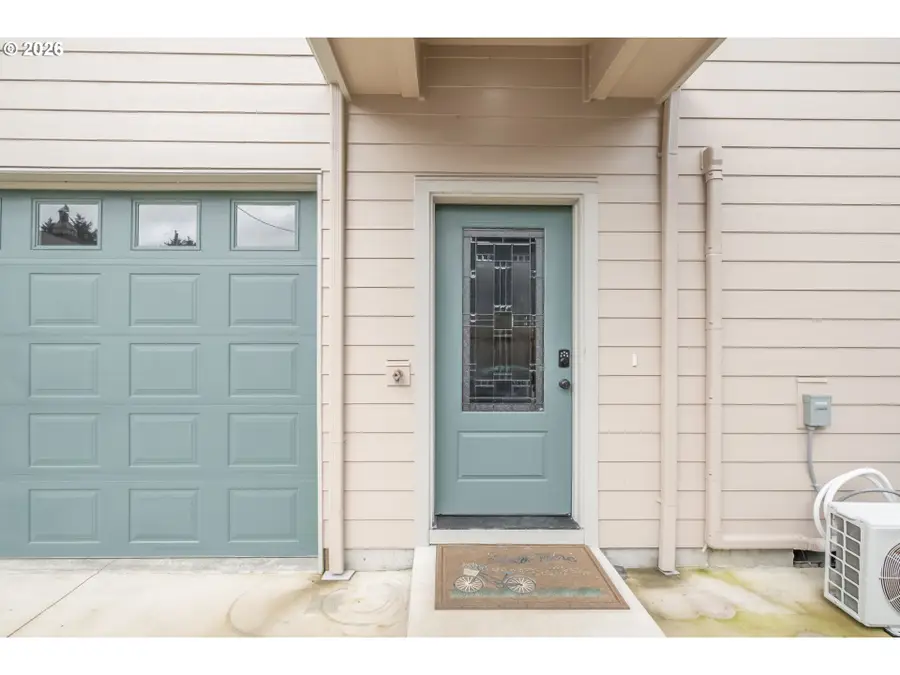 41 Fern St, Lincoln Beach, OR 97388 - #3