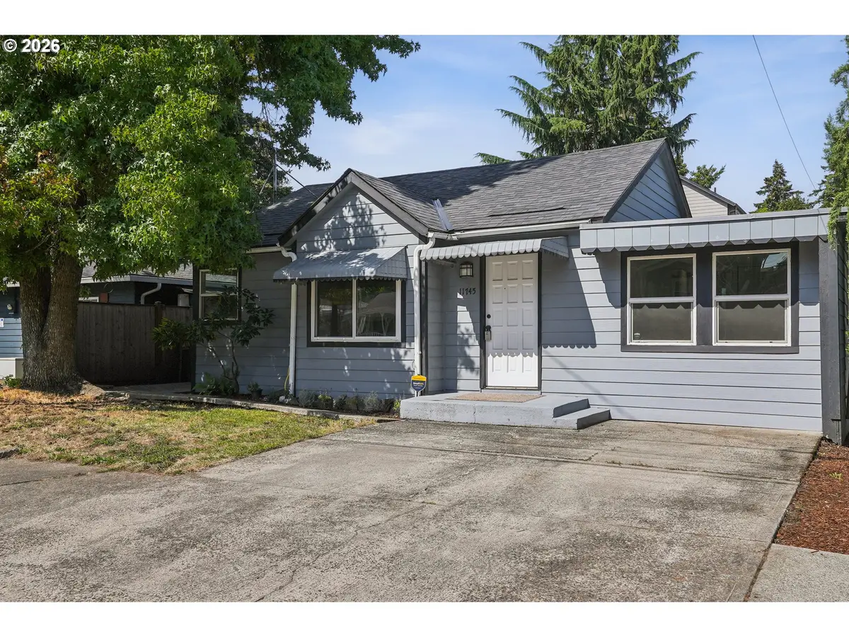 11745 SE Pine St, Portland, OR 97216 - #1