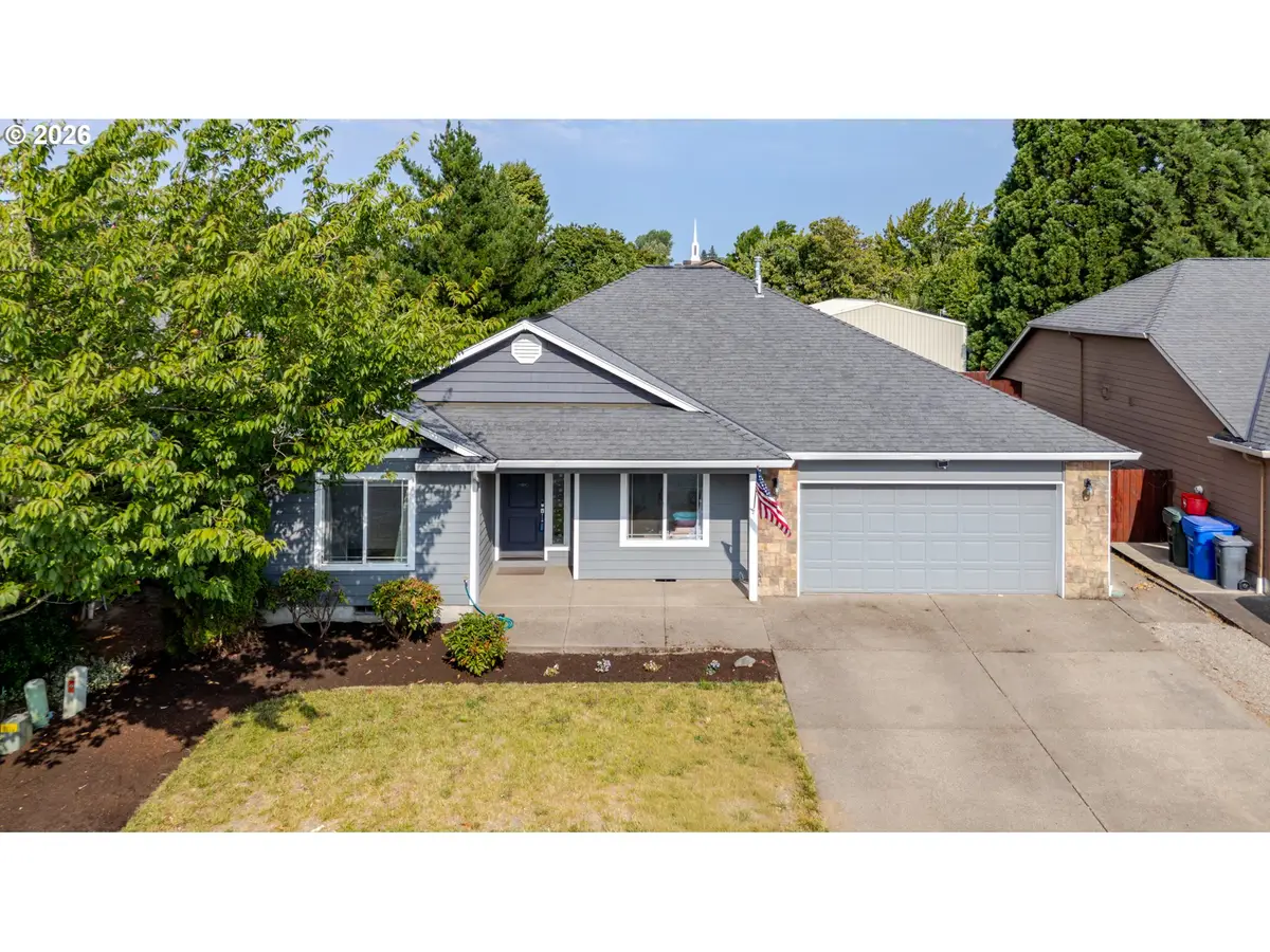 851 S 5th St, Jefferson, OR 97352 - #1