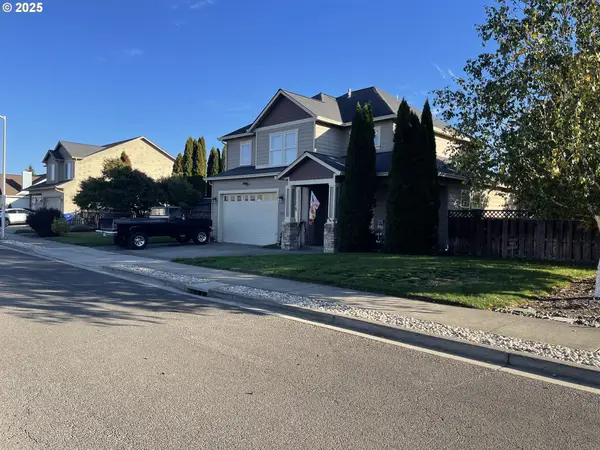 165 Danielle Dr, Winston, OR 97496