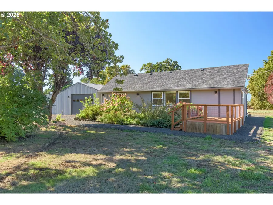 93940 River Rd, Junction City, OR 97448 - Image #2