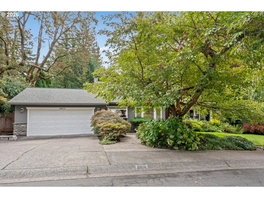6601 Palomino Cir, Northwest Clackamas, OR 97068 - #2