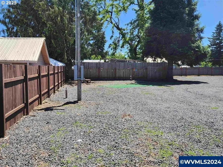 2123 Main St, Sweet Home, OR 97386 - Image #2