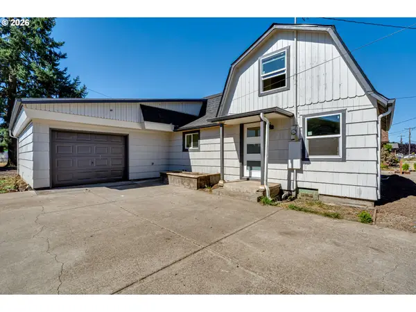 439 T St, Springfield, OR 97477