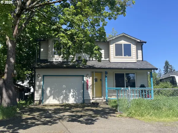8321 SE Gray St, HappyValley, OR 97086