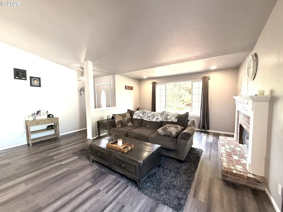 2273 Eagle Loop, Sutherlin, OR 97479 - #2