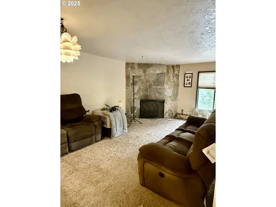 24044 NE Treehill Dr, Wood Village, OR 97060 - Image #3