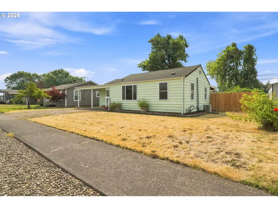 2685 E St, Springfield, OR 97477 - #2