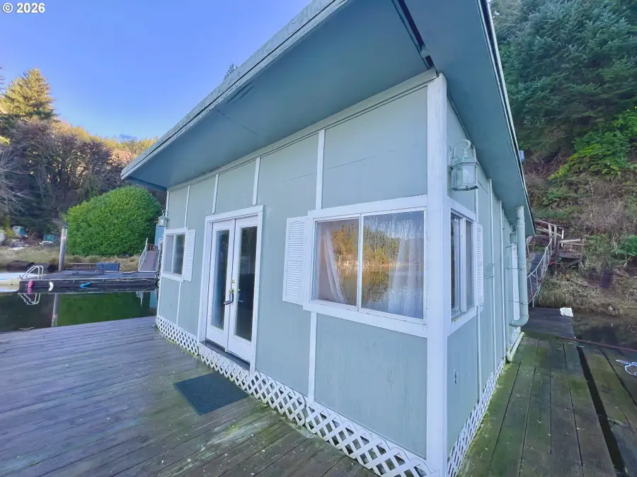 515 N Tenmile, Lakeside, OR 97449 - #2