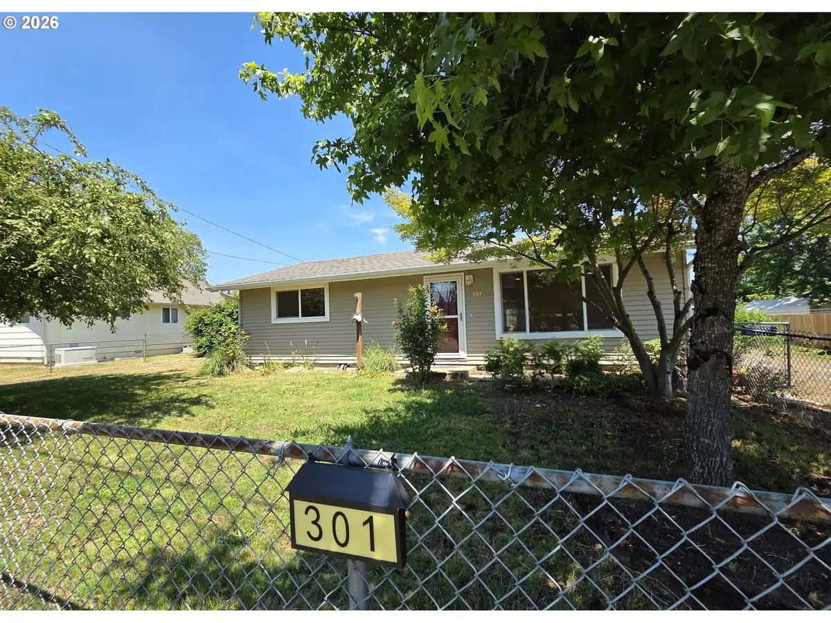 301 NW Midway St, Winston, OR 97496 - #1