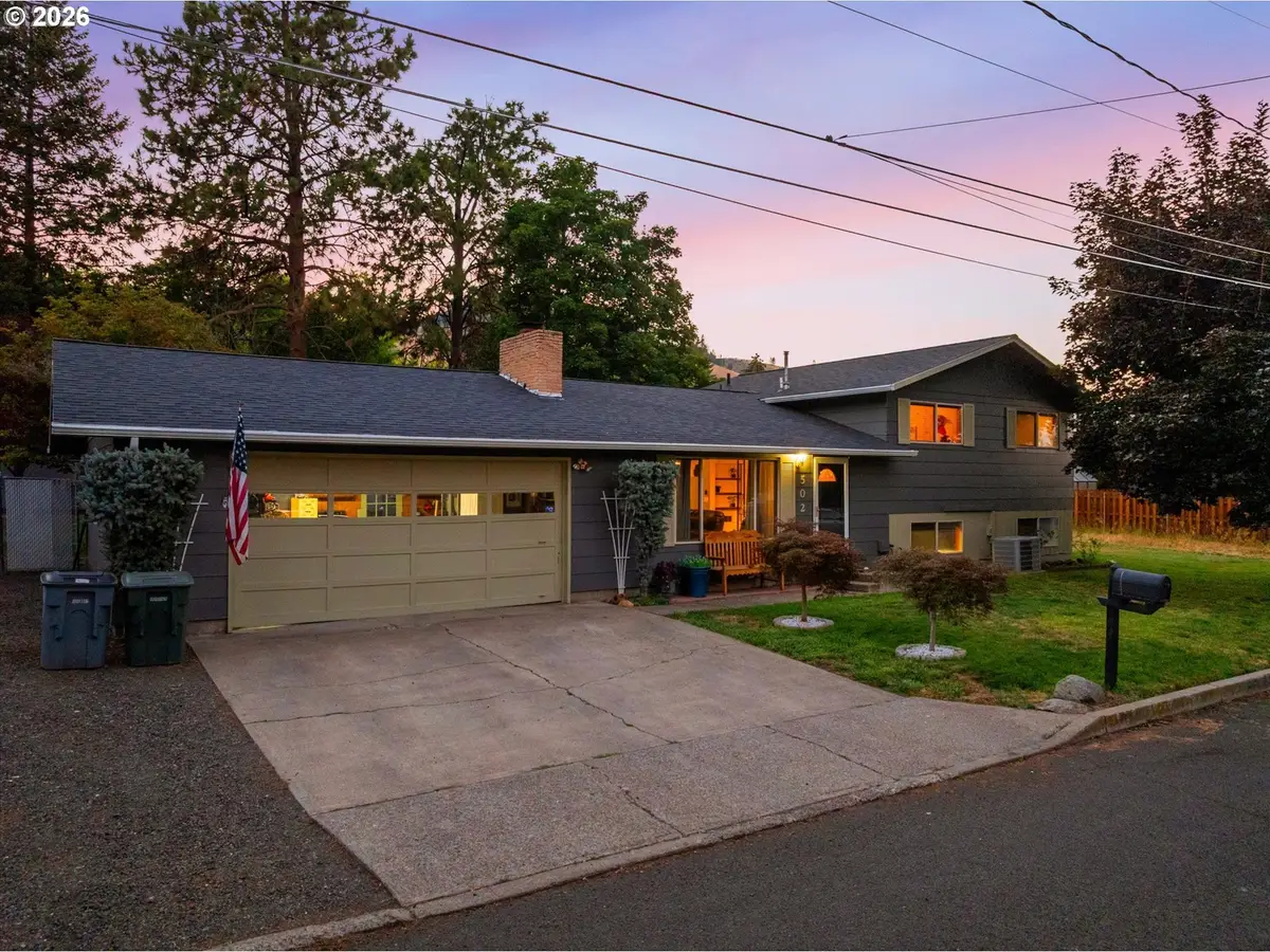 502 1st St, La Grande, OR 97850 - #1