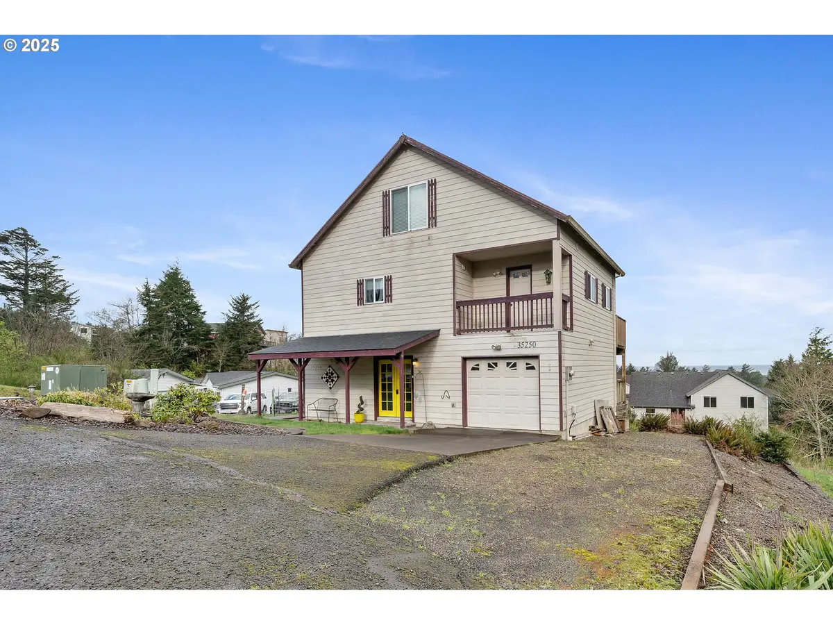 35250 Riverview Dr, Pacific City, OR 97135 - Image #1