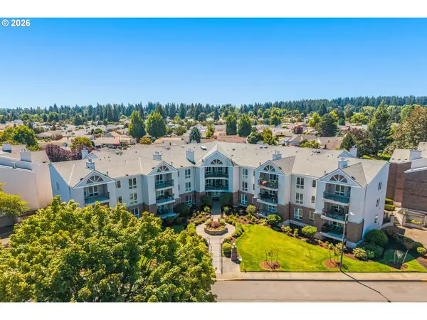 15510 NE Knott St #20, Portland, OR 97230