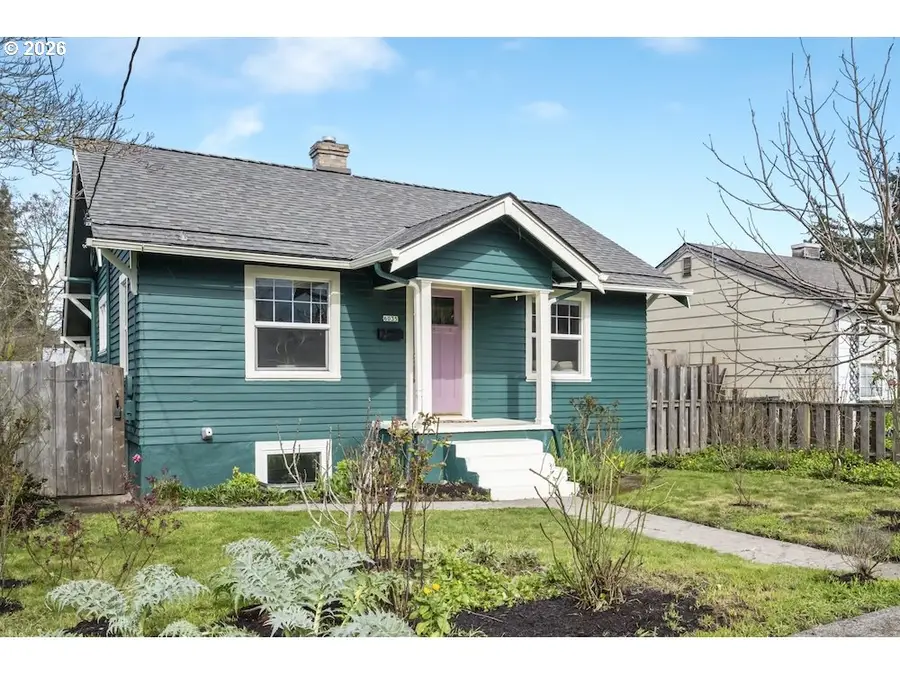 6035 SE Knight St, Portland, OR 97206 - #2