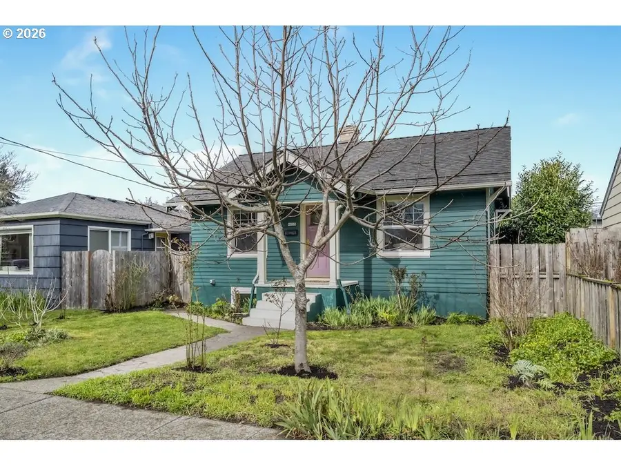 6035 SE Knight St, Portland, OR 97206 - #3