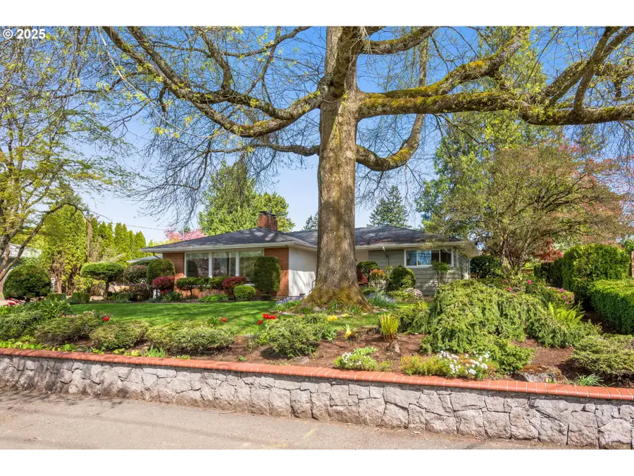 11004 SE Stanley Ave, Milwaukie, OR 97222 - #2