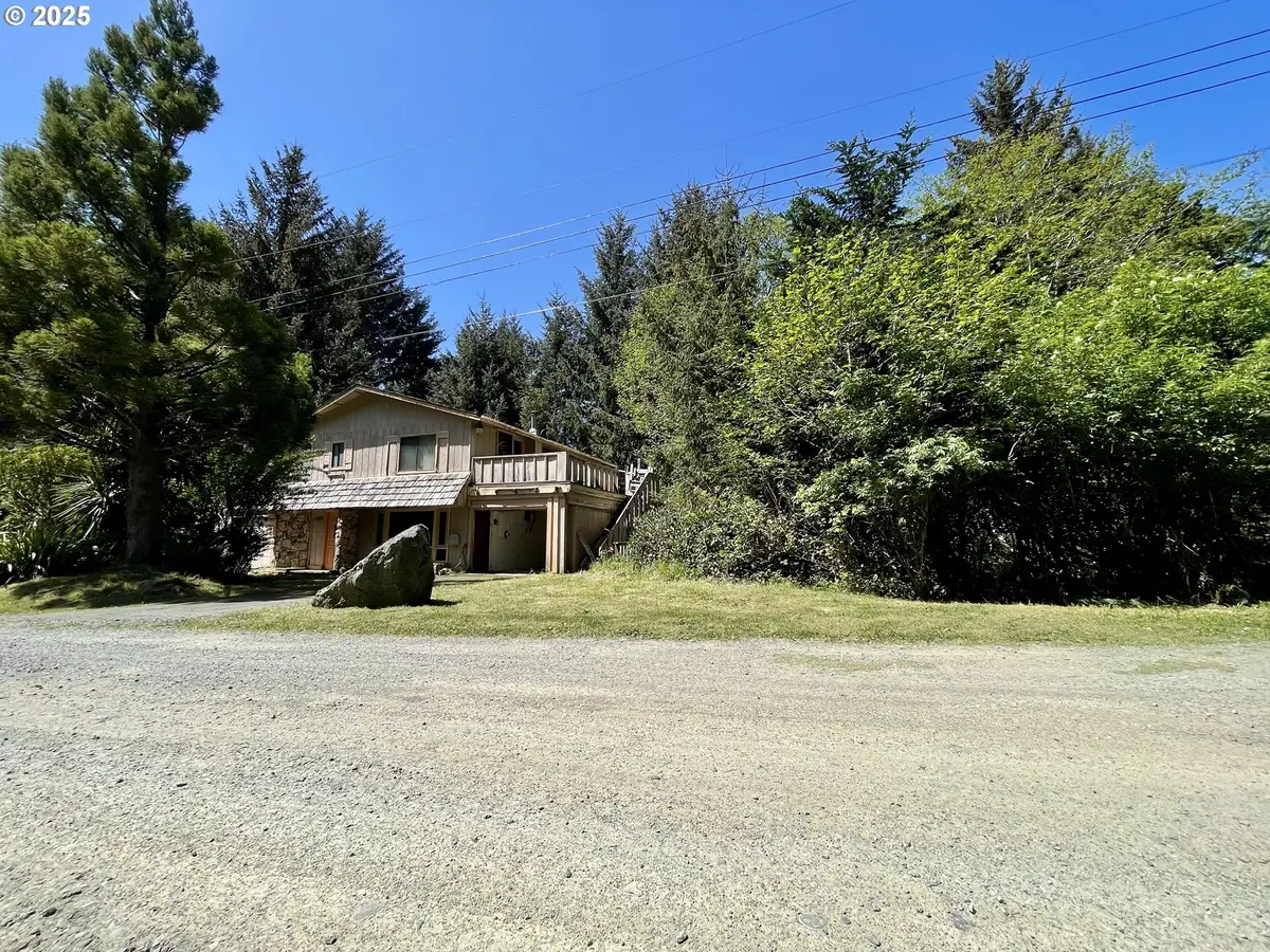 95629 Cape Ferrelo Rd, Brookings, OR 97415 - Image #1