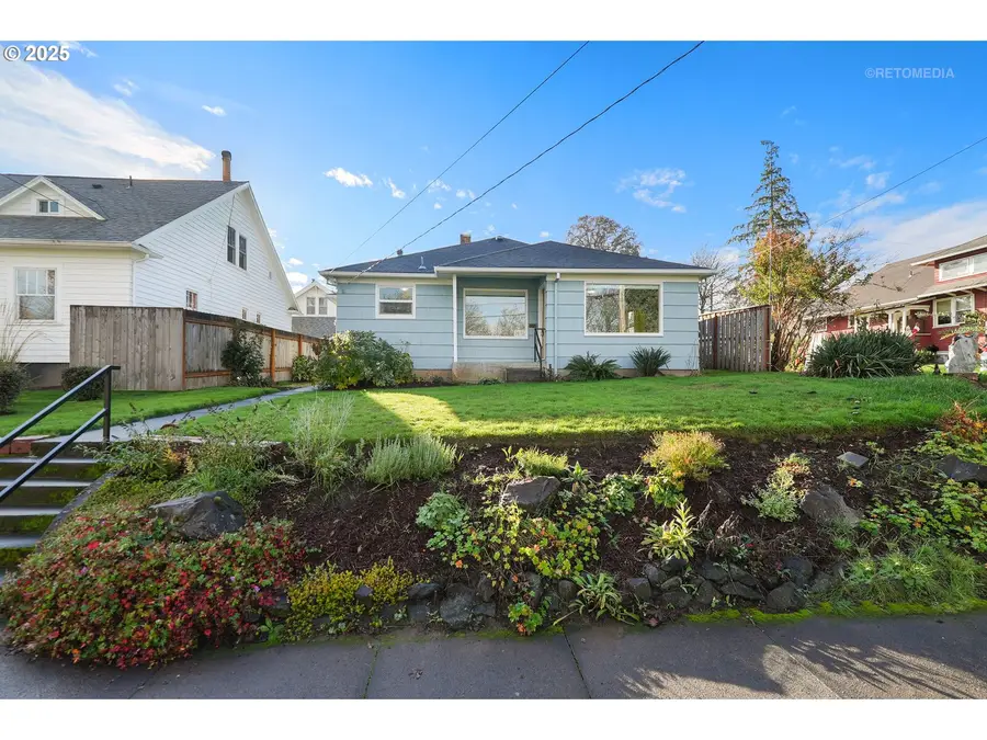 2032 18th Ave, Forest Grove, OR 97116 - Image #2