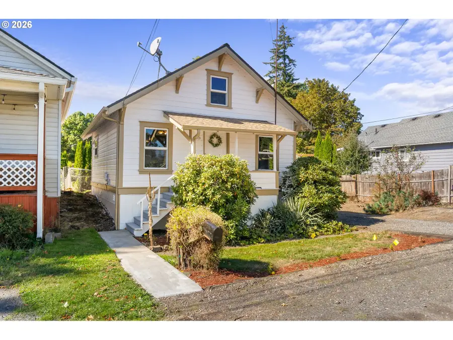 265 N 5th St, Saint Helens, OR 97051 - #2