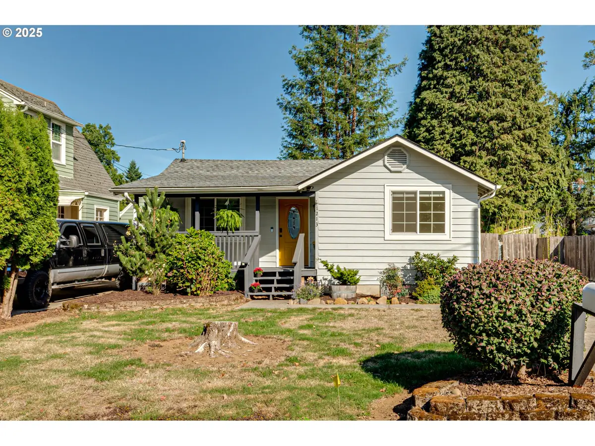 1213 D St, Washougal, WA 98671 - Image #1