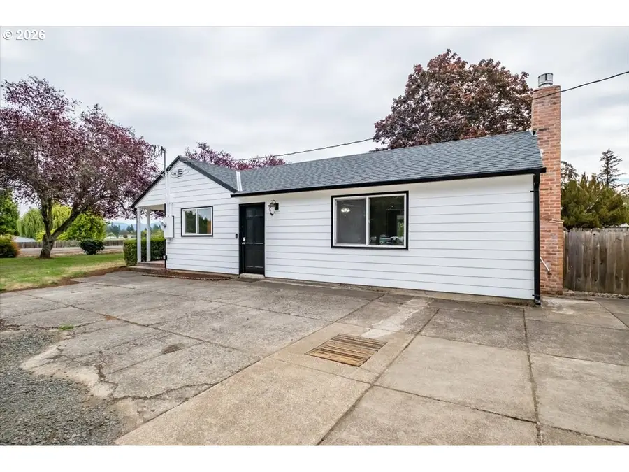 1110 Cascade Dr, Lebanon, OR 97355 - #3