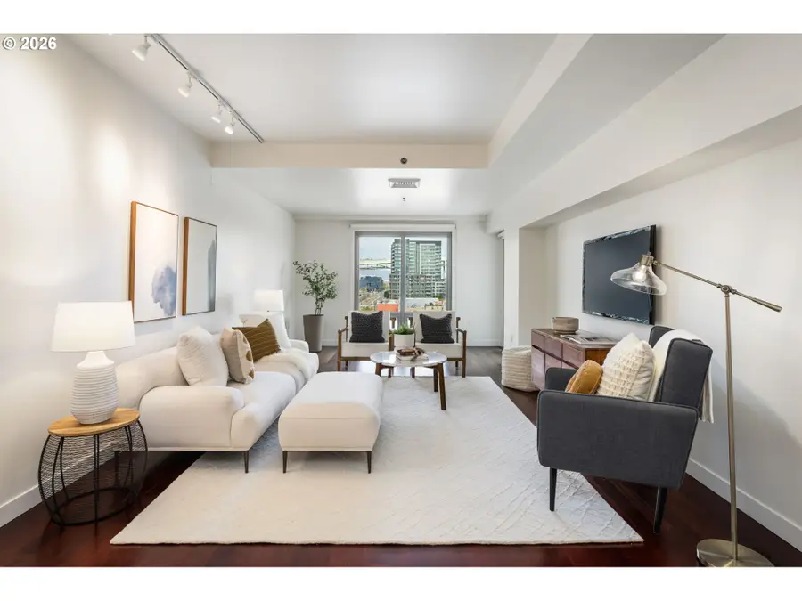 1310 NW Naito Pkwy #805, Portland, OR 97209 - #3