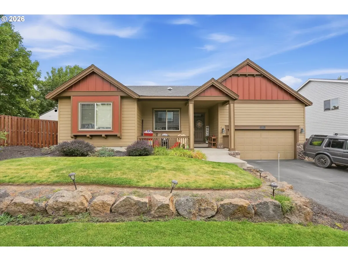 540 NW 28th St, Redmond, OR 97756 - #1