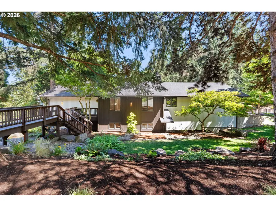 27 Marlboro Ln, Eugene, OR 97405 - #3