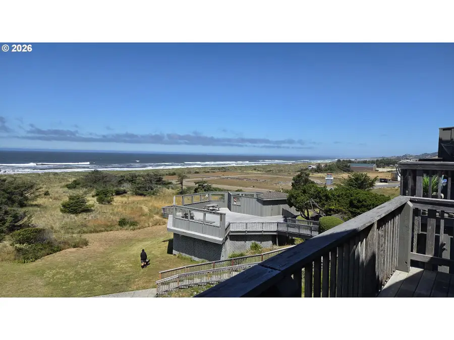 29134 Ellensburg Ave #17, Gold Beach, OR 97444 - #3