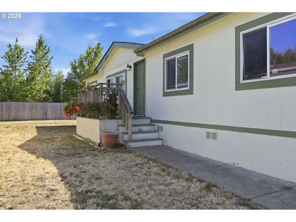 310 Pitney Ln #98, JunctionCity, OR 97448