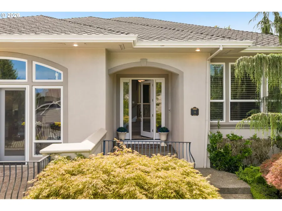 16 SE 46th Dr, Gresham, OR 97080 - #3