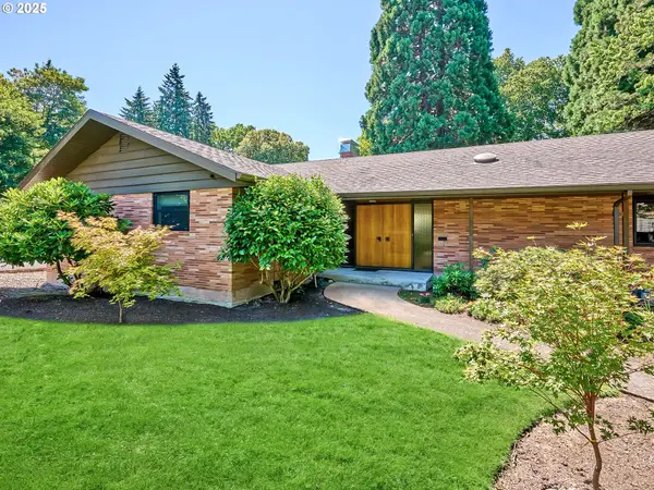 790 SE Webber St #401, Portland, OR 97202