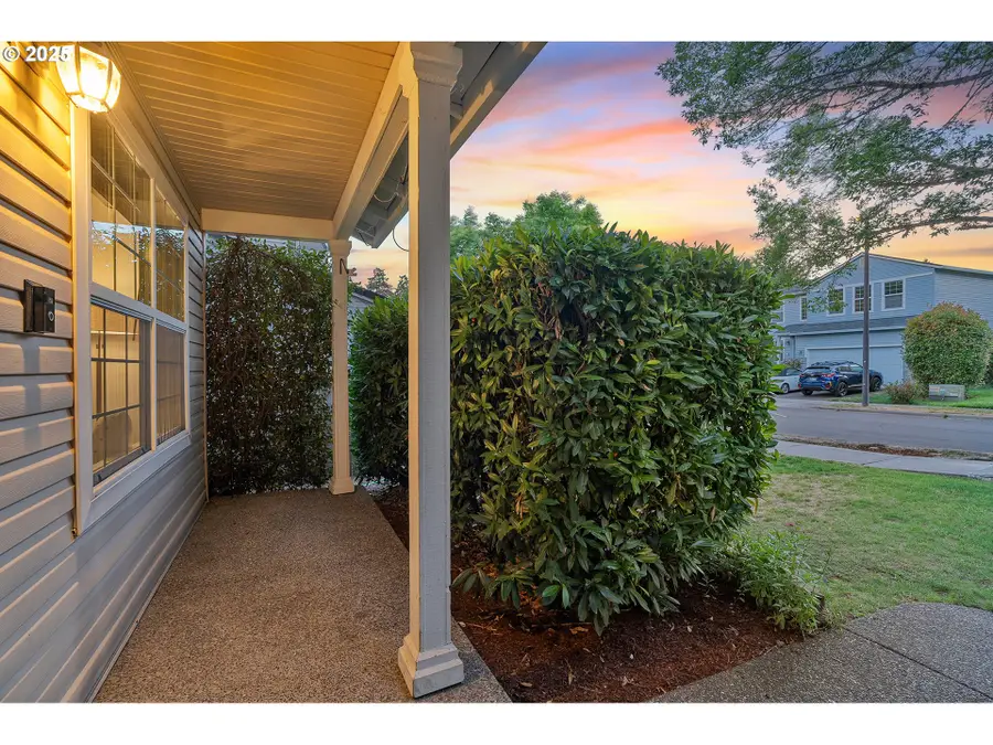 154 NE Danbury Ave, Hillsboro, OR 97124 - Image #3