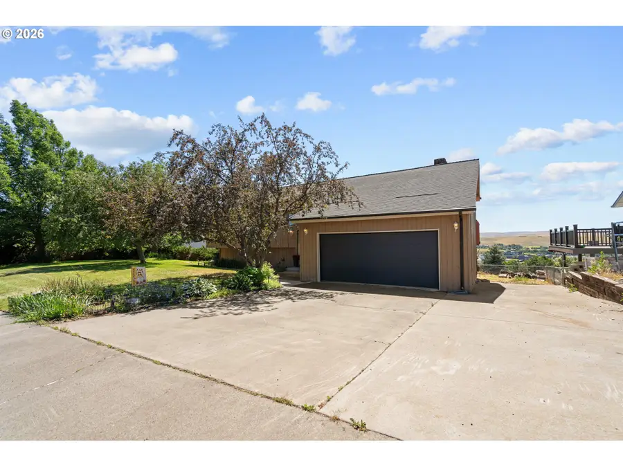 1435 SW 18th St, Pendleton, OR 97801 - #2