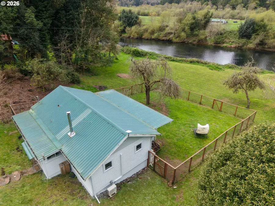 98397 Stian Smith Rd, Eastside, OR 97420 - #3