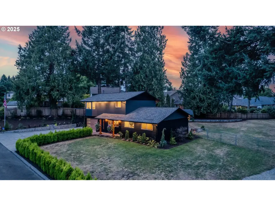 19751 Falcon Dr, Oregon City, OR 97045 - Image #2